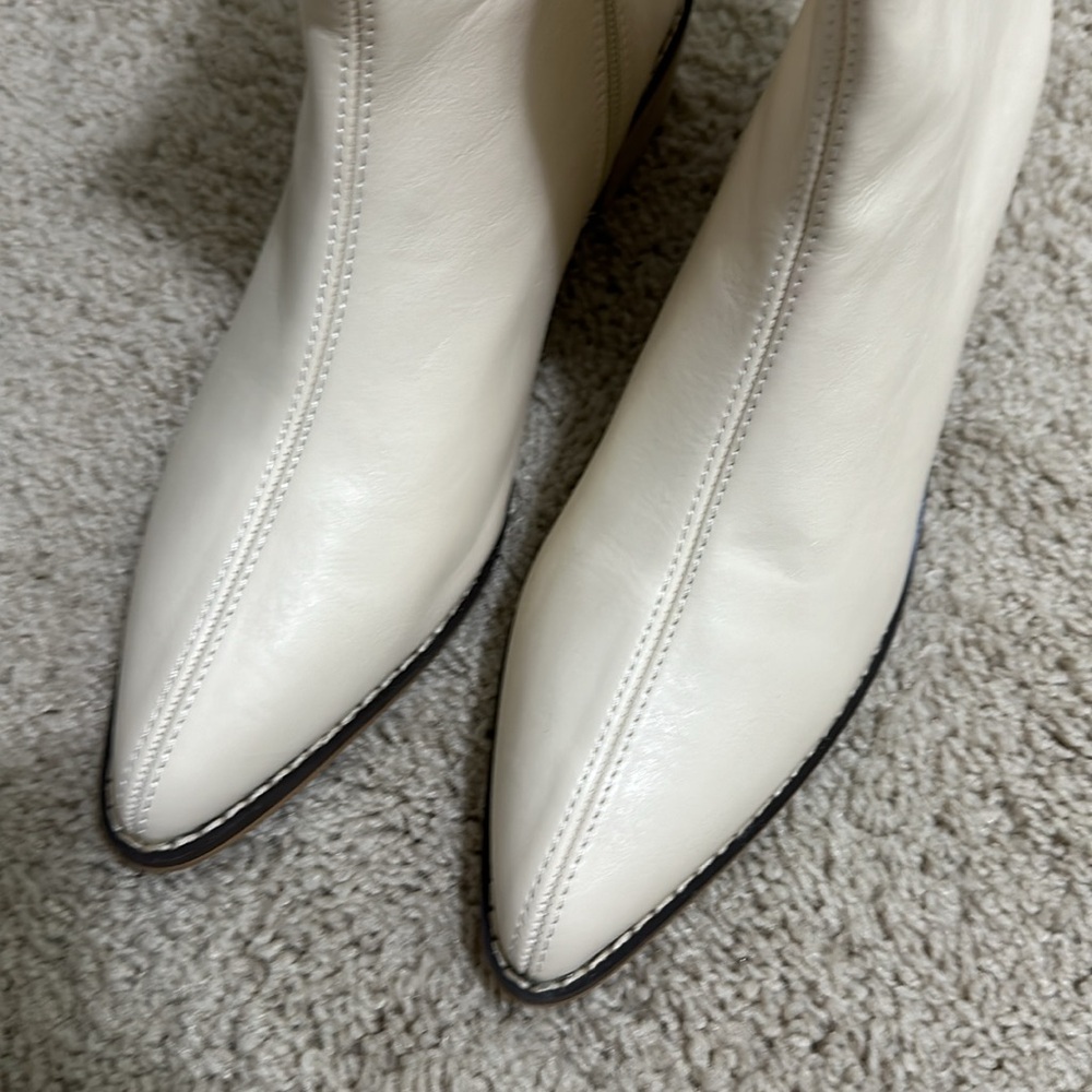Boots - Picture 2 of 3